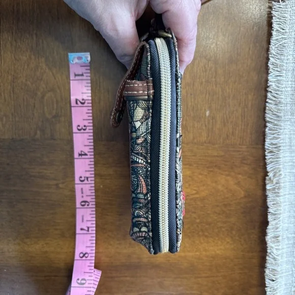 sakroots crossbody wallet purse - Picture 6 of 8